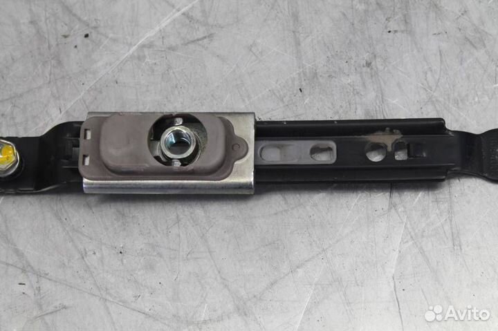 Механизм регулировки ремня безопасности Nissan Pa