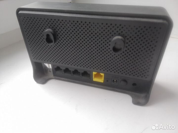Wifi роутер D-Link 615 R1
