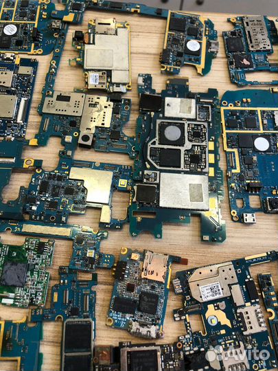 Материнская плата