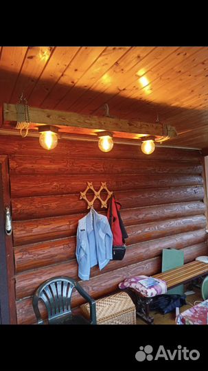 Светильник потолочный деревяный