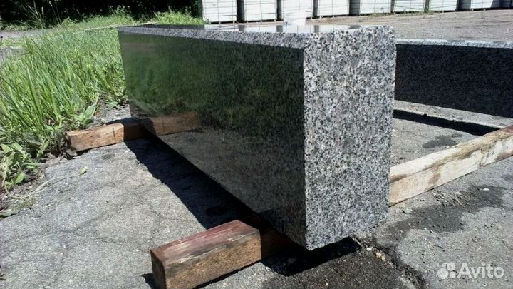 Бордюр из гранита