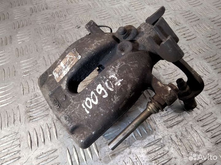 Суппорт задний левый Peugeot 3008