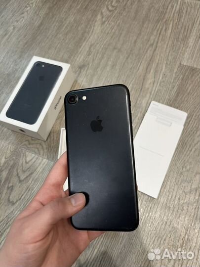 iPhone 7, 128 ГБ