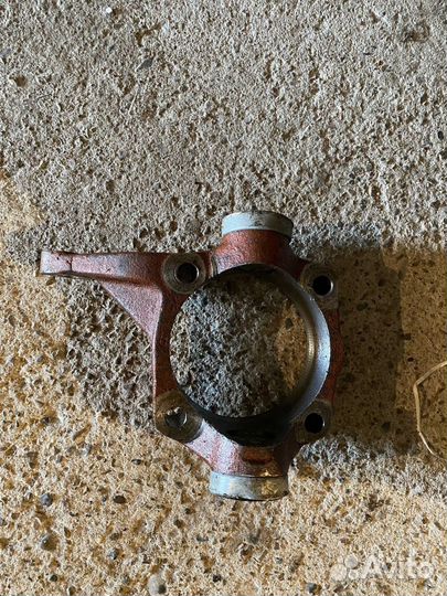 Кулак поворотный Луаз 969 правый (Новый) СССР