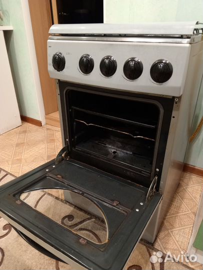 Газовая плита 4 конфорки