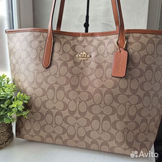 Сумка тоут Coach zip top tote новая