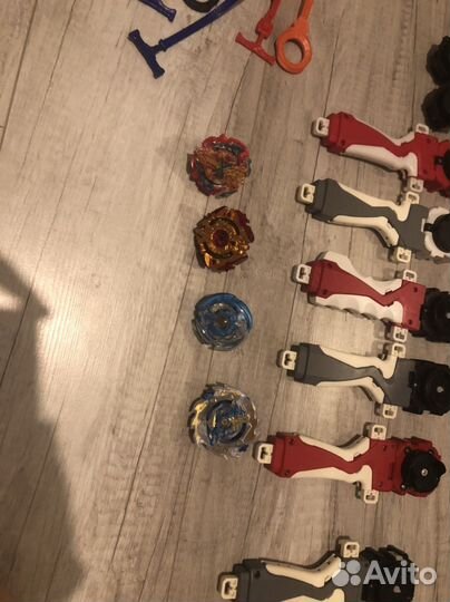 Волчки бейблэйд