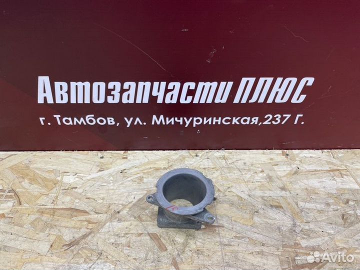 Флянец дроссельной заслонки Renault Logan