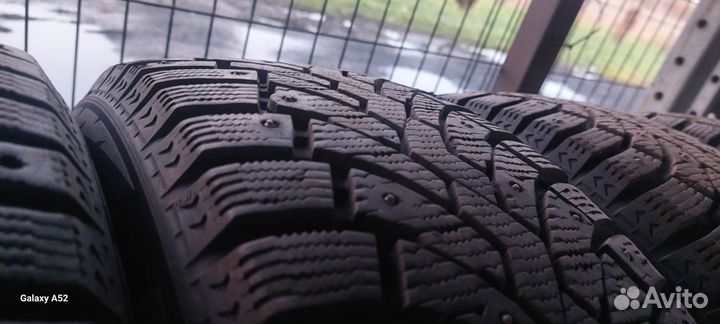 Formula Ice 215/50 R17