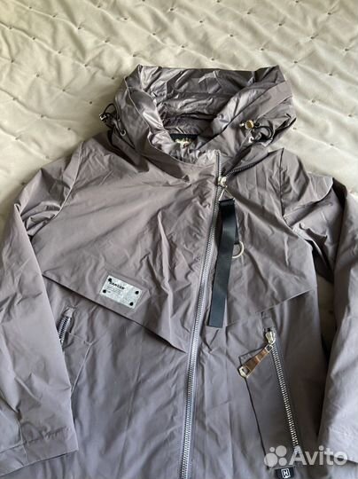 Классный плащик размер 46