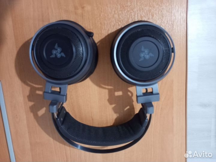 Беспроводные наушники razer nari ultimate