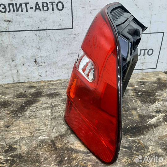 Фонарь правый Porsche Cayenne 957