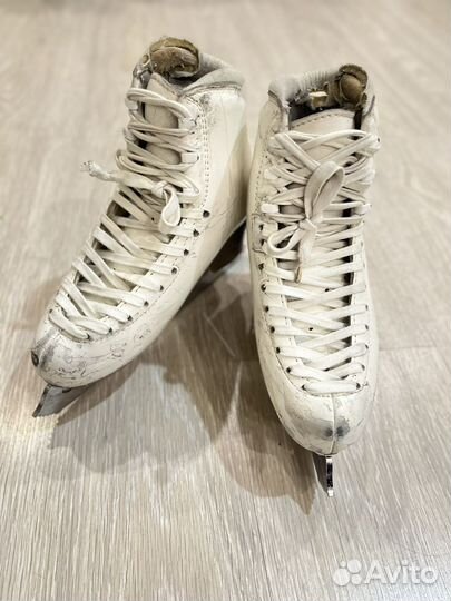 Фигурные коньки edea chorus 225