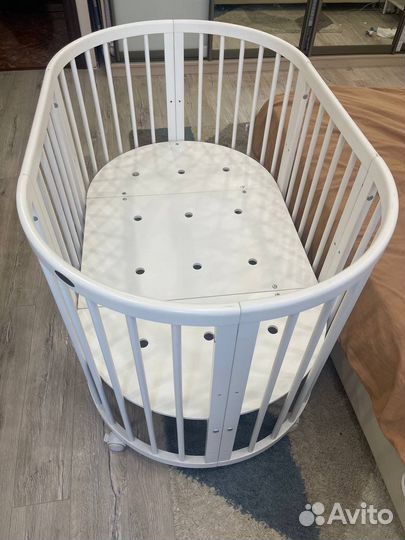 Кроватка-трансформер ComfortBaby 8 в 1 + маятник