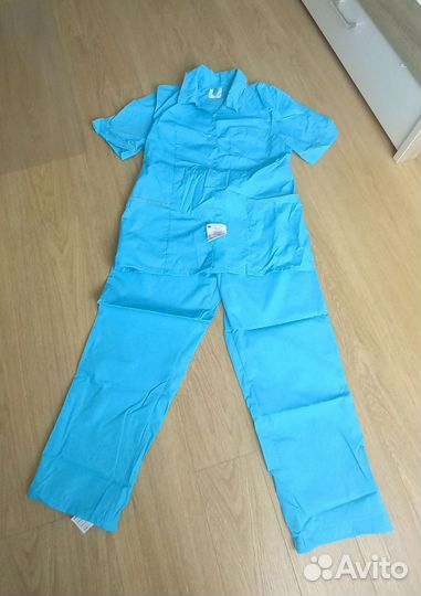 Женский рабочий костюм