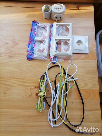 Электрика, переходники, тройники и тд