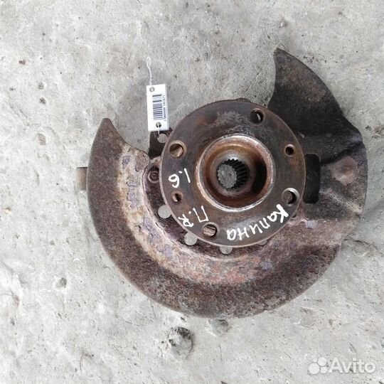 Кулак поворотный правый со ступицей LADA kalina