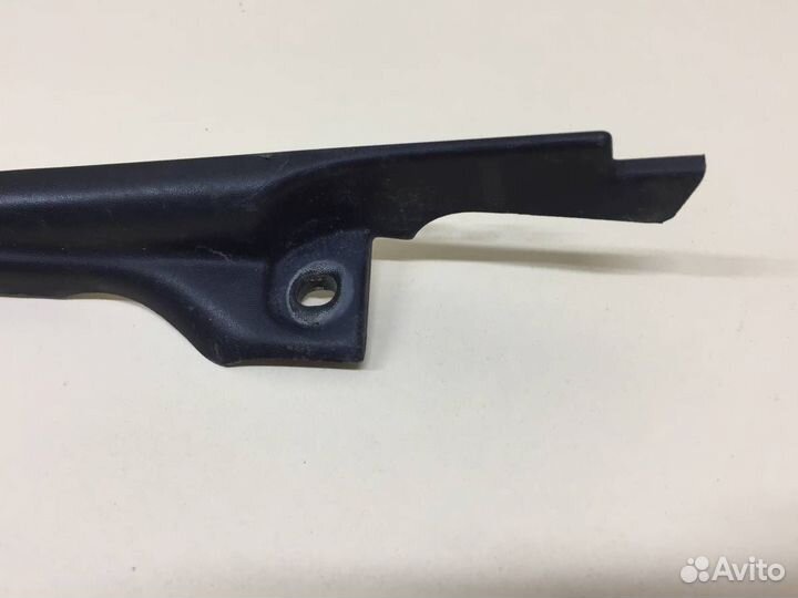 Накладка лобового стекла Renault Logan 2 2014