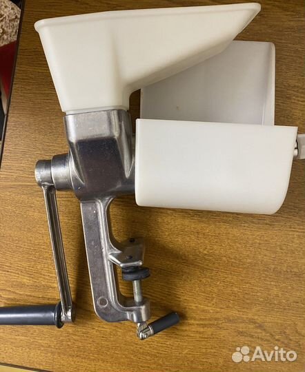 Соко-выжималка 696-84