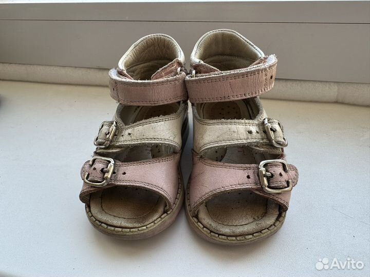 Сандалии для девочки 20