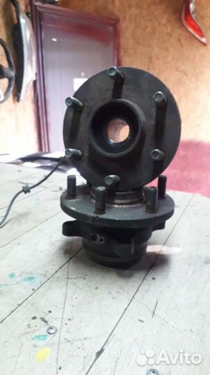 Ступица передняя Nissan Patrol 5.6 y62