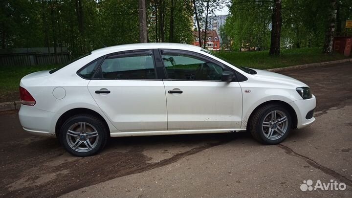 Volkswagen Polo 1.6 МТ, 2012, 107 274 км