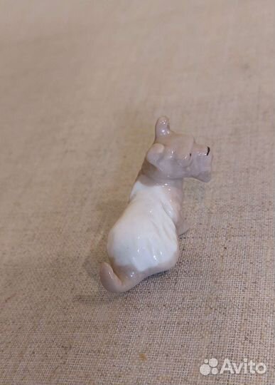 Мини скульптура собачка фарфор СССР 70е винтаж