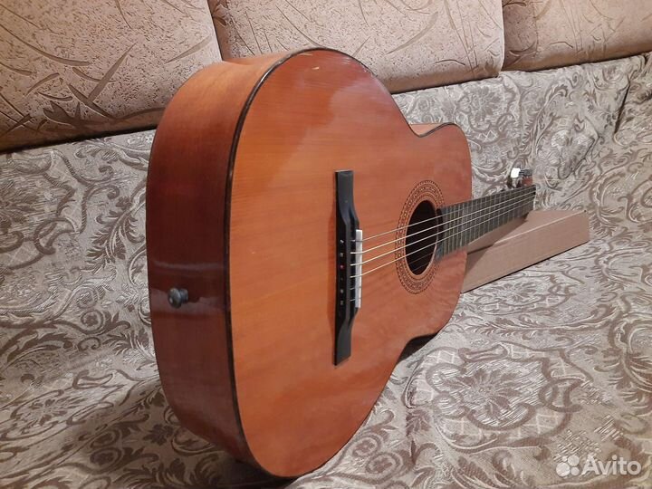 Гитара Cremona классическая 6-струнная