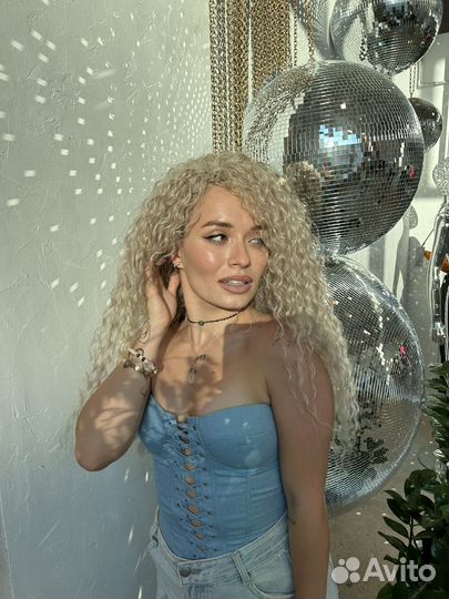 Косы с канекалоном, афрокудри, афрокосы