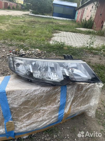 Продам фару