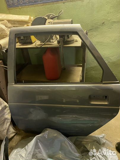 Дверь задняя левая ваз 2110