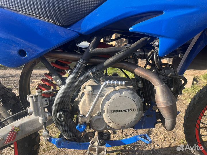Мотоцикл питбайк regulmoto seven medalist 150e