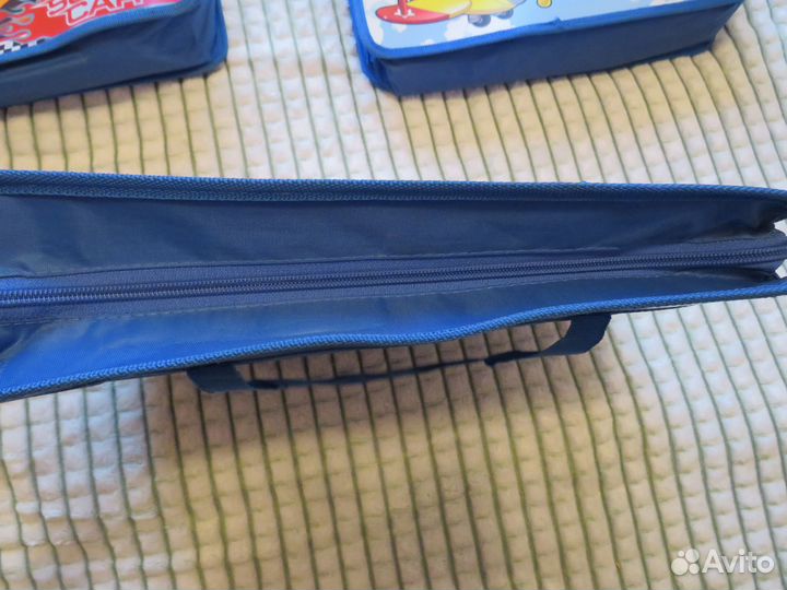 Папка с ручками для бумаг