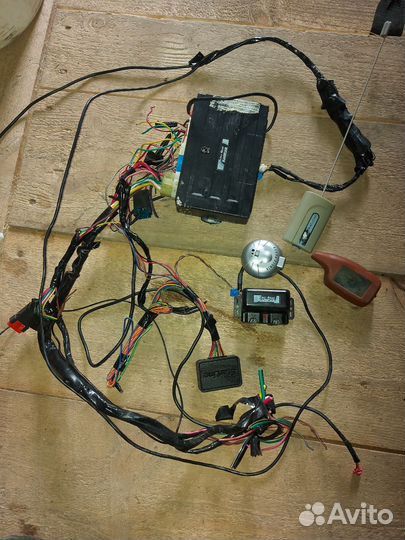 Автосигнализация с автозапуском Sherhan Magicar 5