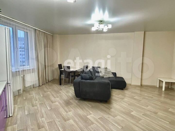 2-к. квартира, 67,8 м², 4/8 эт.