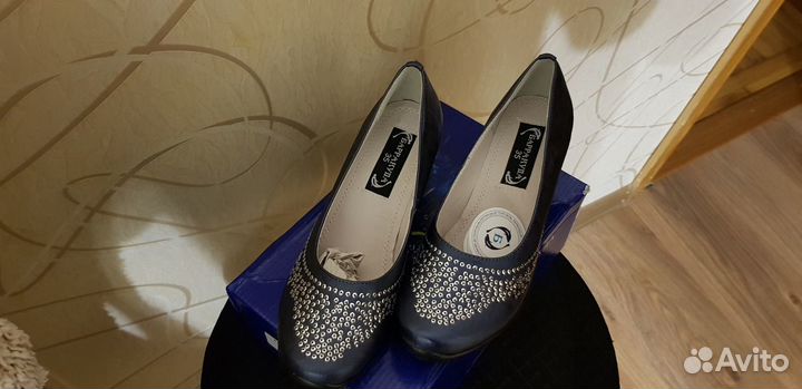 Туфли для девочки 35 р