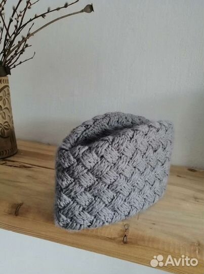 Шапка пилотка вязаная