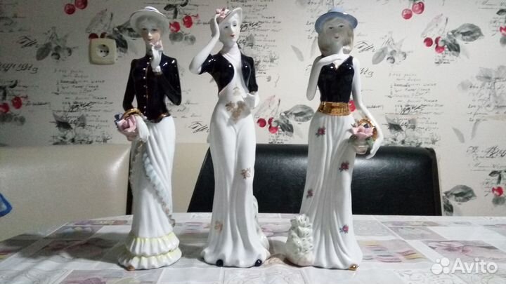 Фарфоровые статуэтки