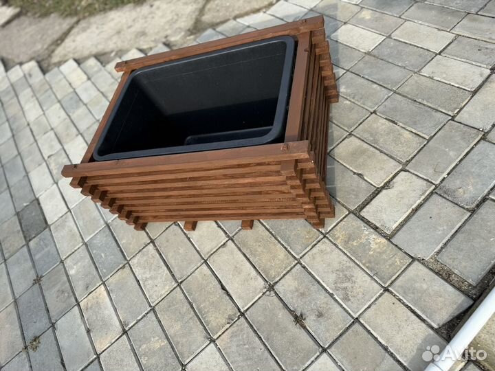 Кашпо уличное для цветов