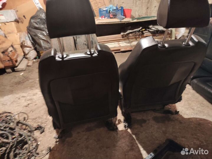 Сиденья рекаро golf 4