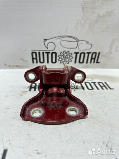 Петля двери нижняя задняя левая Chevrolet Lacetti