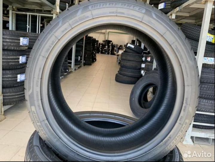 Windforce Catchfors UHP 245/40 R18 97W