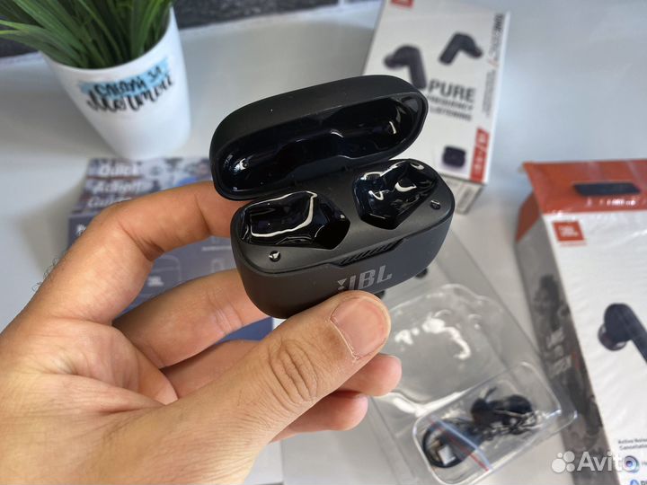 Беспроводные наушники JBL 230 NC TWS (Harman)