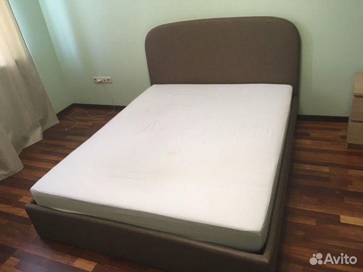 Кровать двухспальная 160 200