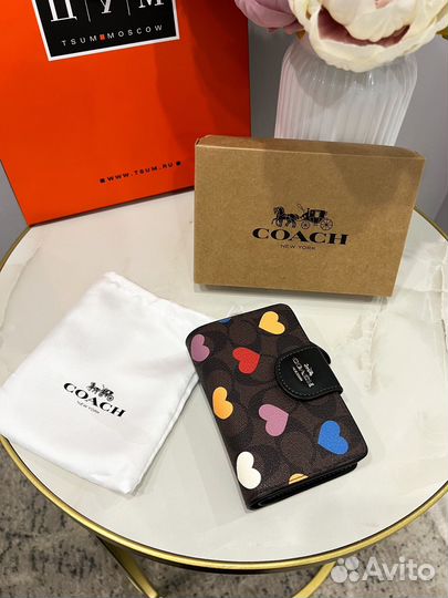 Женский кошелек Coach
