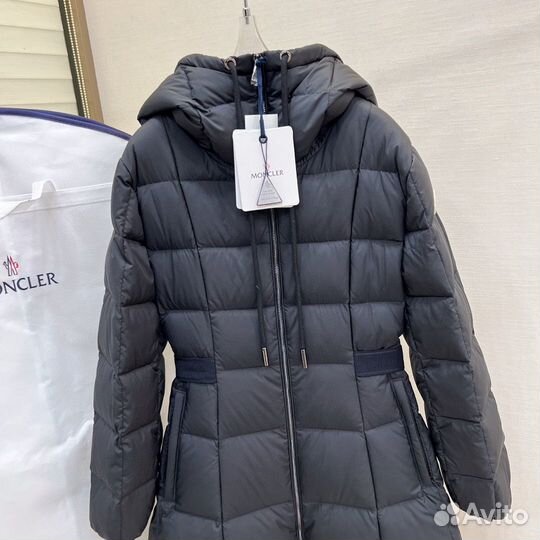 Пуховик moncler женский