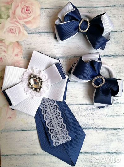 Школьный набор (брошь-галстук и бантики)