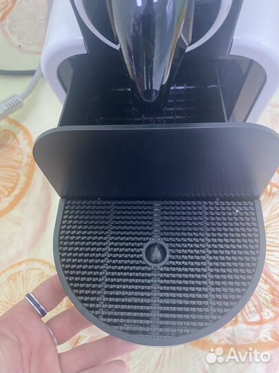 Кофемашина nespresso DeLonghi
