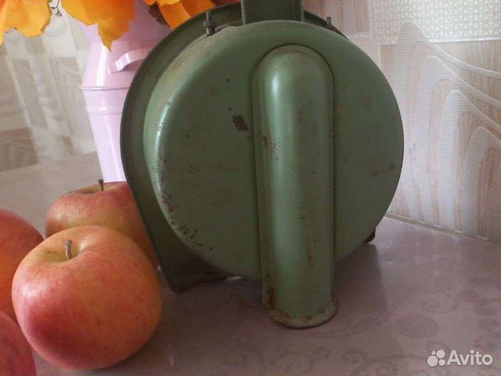 Весы механические СССР бу,раритет,коллекция,декор