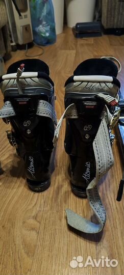 Горные лыжи и ботинки